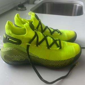 Under Armour kids size 4 green chartreuse